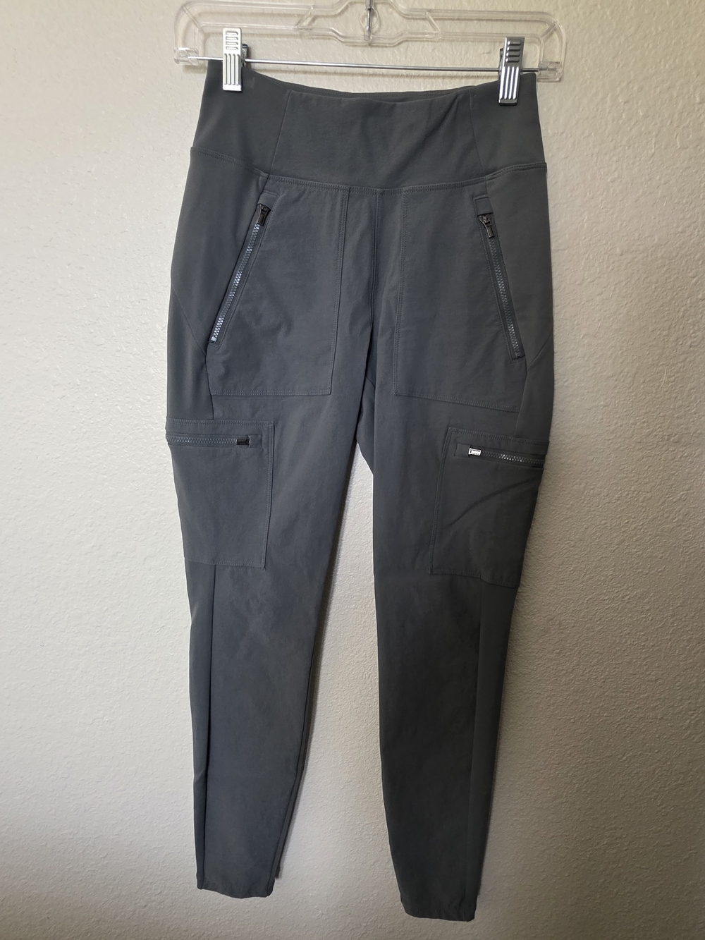 Athleta Headlands Hybrid Cargo II Tight, storm gray, size 0